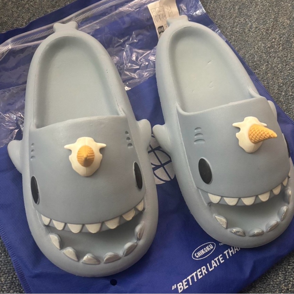 Shark Design Ice Cream Slippers Slides Size 9-10